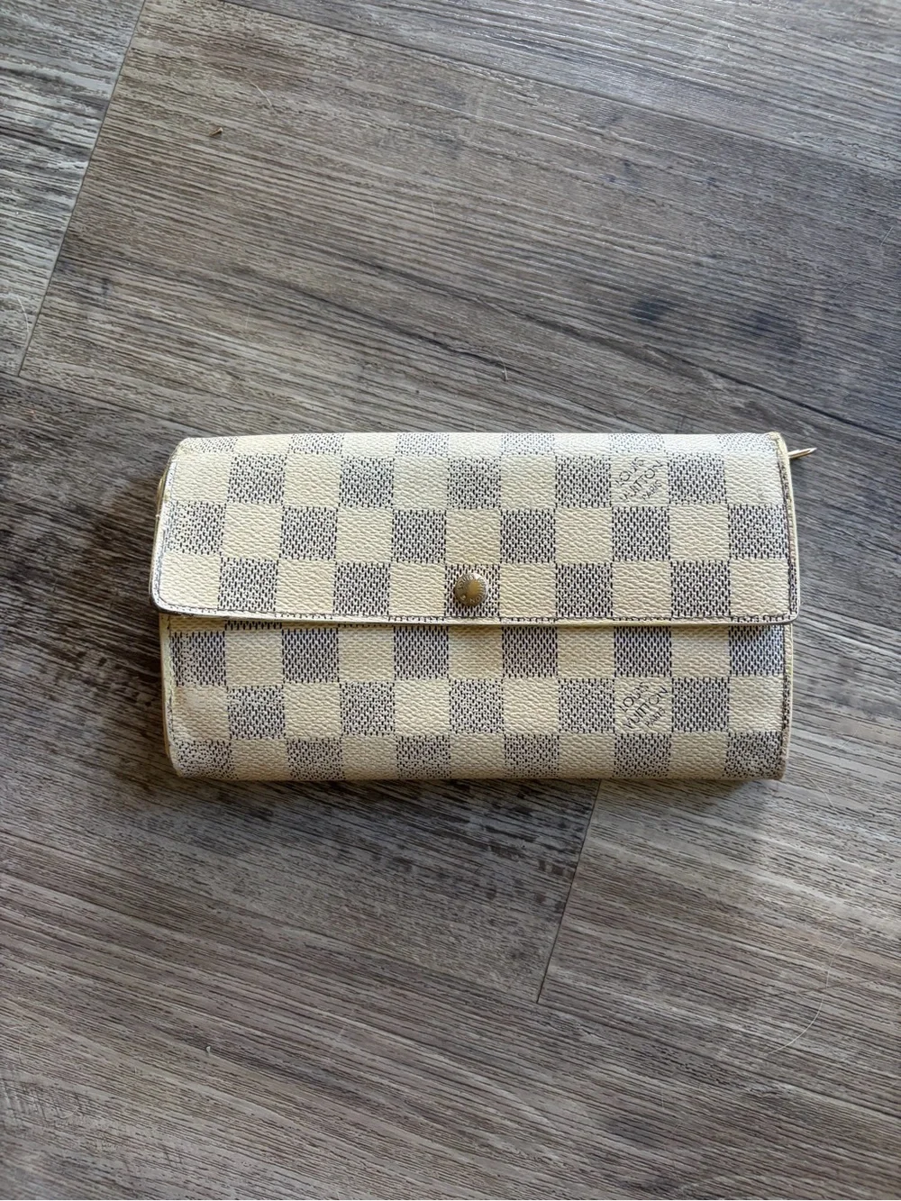 Louis Vuitton Damier Azur Sarah Wallet (As Is)
